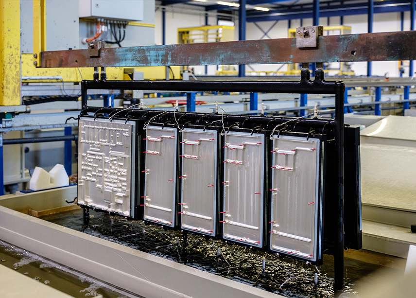 Aluminium verzilveren bij Galvano Hengelo